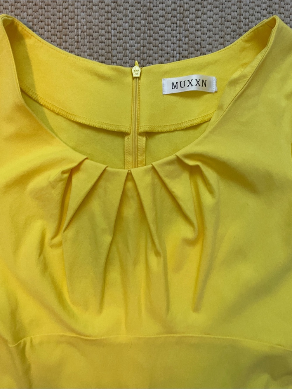 MEXXU Yellow Pleated Midi Sheath Dress - Picture 5 of 7